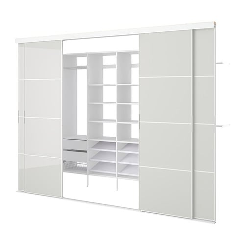 IKEA SKYTTA / AURDAL walk-in wardrobe with sliding doors Model Image